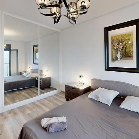 Villa Maison De 130 M2 Et De 40m2, Vue Et Jacuzzi
