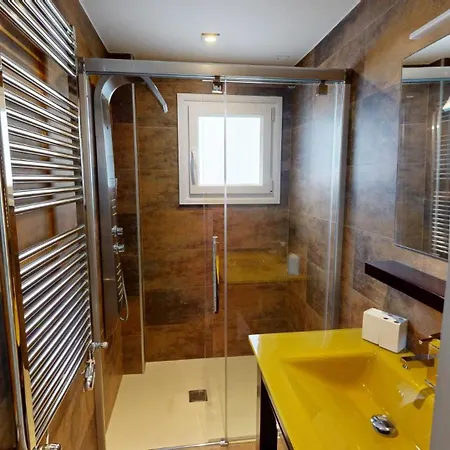 Maison , Vue Mer, Jacuzzi, 8 Personnes *