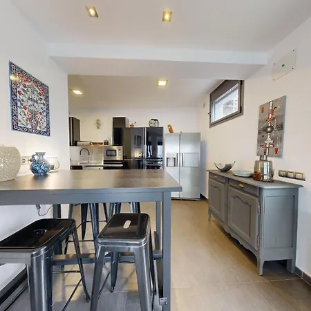 Villa Maison De 130 M2 Et De 40m2, Vue Et Jacuzzi *