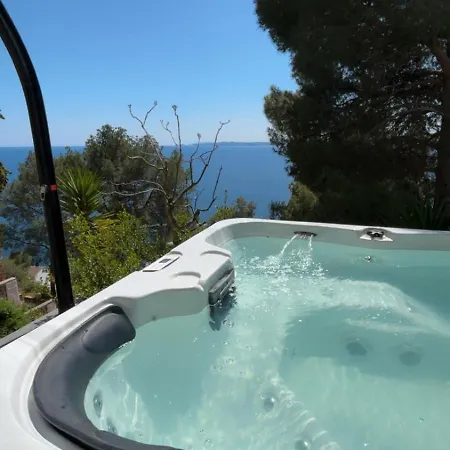 Maison , Vue Mer, Jacuzzi, 8 Personnes Villa *